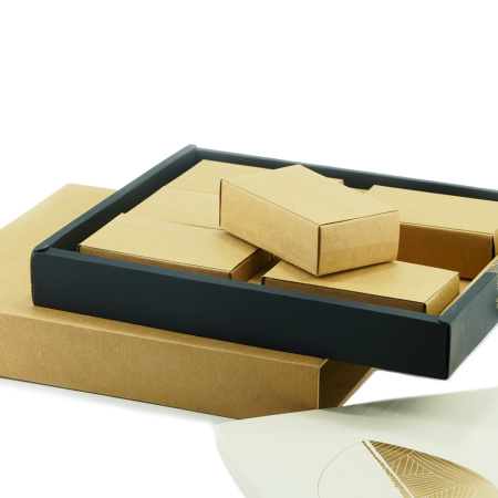 Gift wrapping "Tea leaf". Price: ₽2,320 rub.