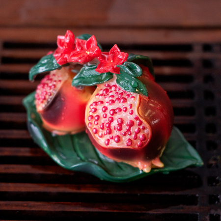 Color-changing tea figurine "Pomegranate". Price: ₽2,270 rub.
