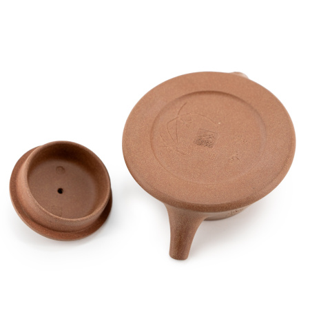 Чайник из исинской глины "Постижение истины" мастера Гао Вэньи 140мл. Price: ₽27,220 rub.