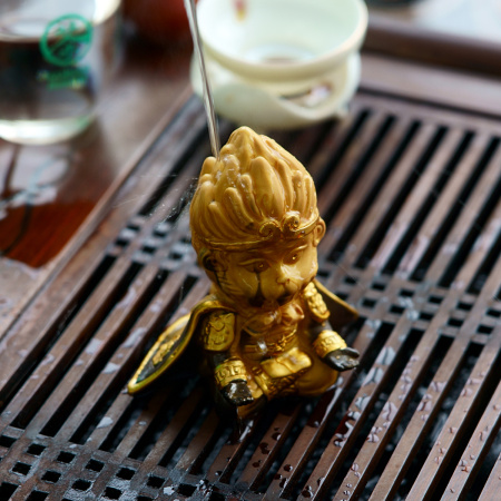 Discounted color-changing tea figurine "Hanuman". Price: ₽3,110 rub.